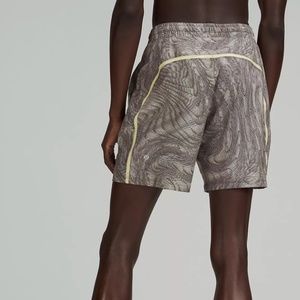 LULULEMON Pace Breaker Linerless Short 7"